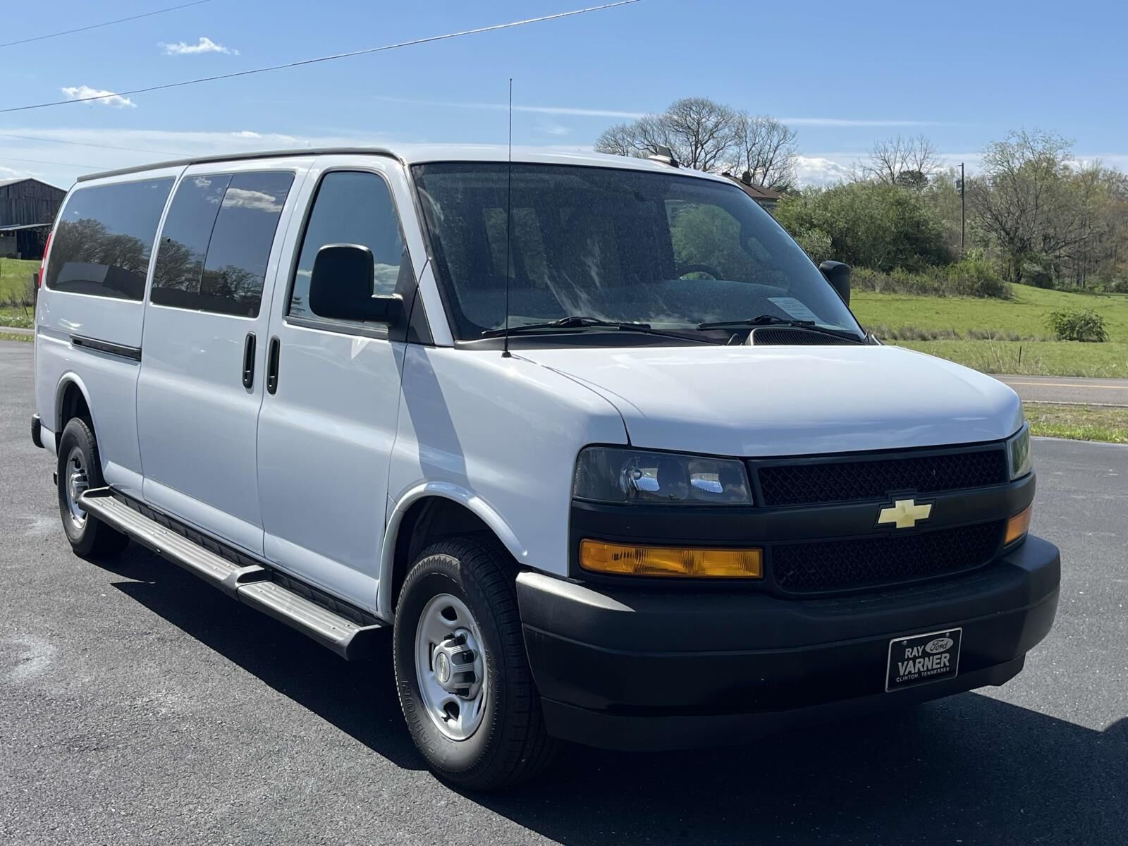 2022 CHEVROLET Express