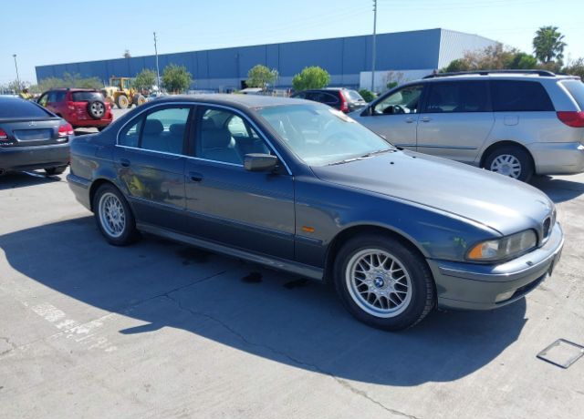 BMW 528i