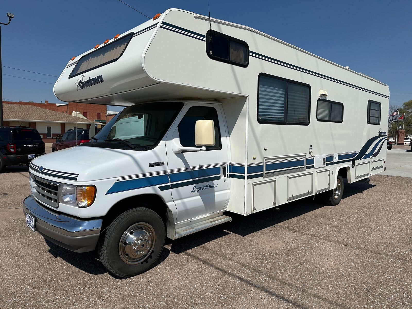 Ford E-350