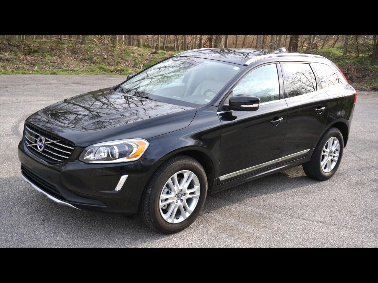 2015 VOLVO XC60