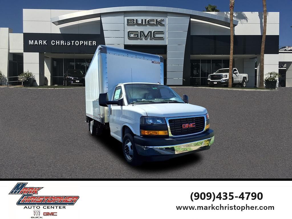 2025 GMC Savana