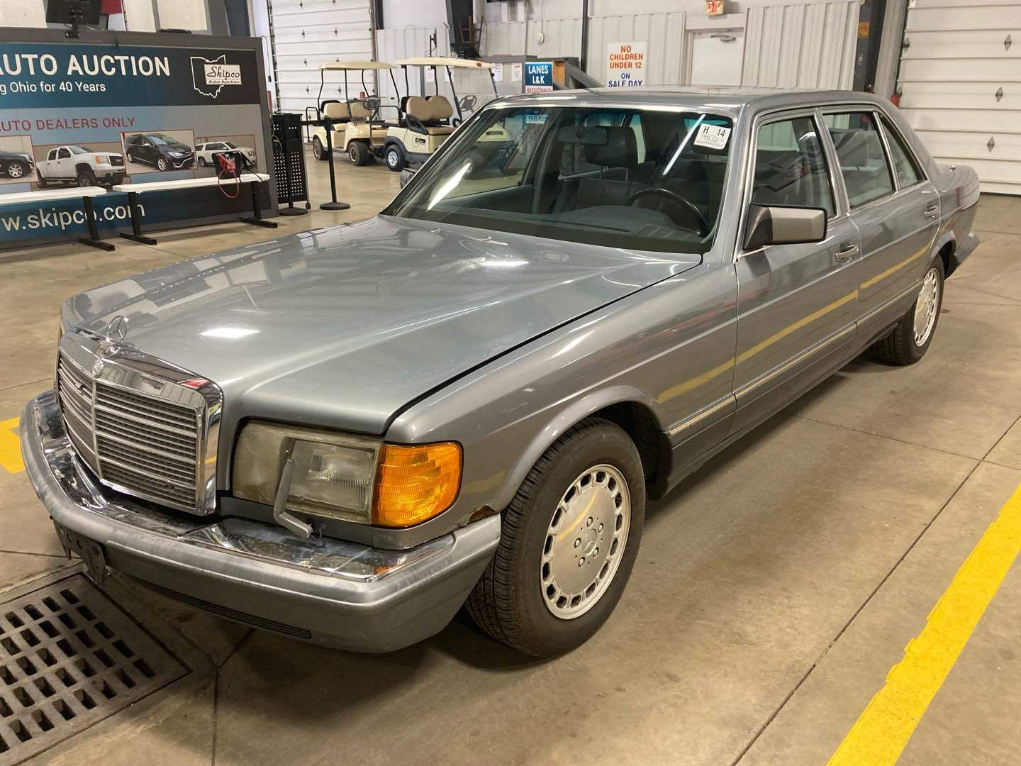 Mercedes-Benz 420