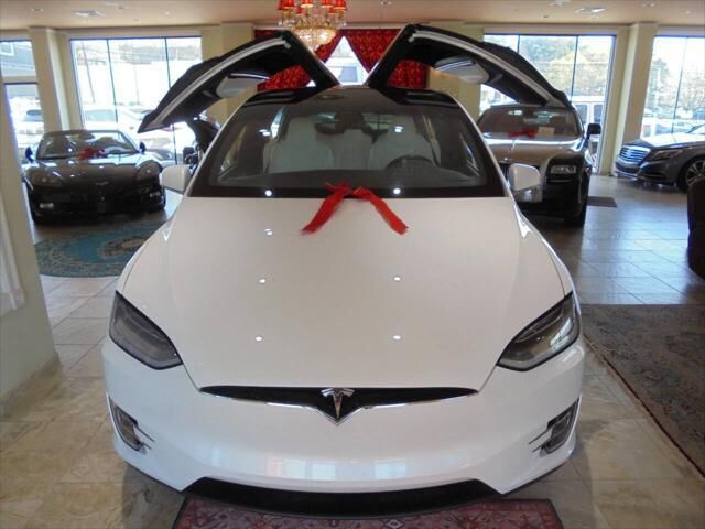 2018 TESLA Model X