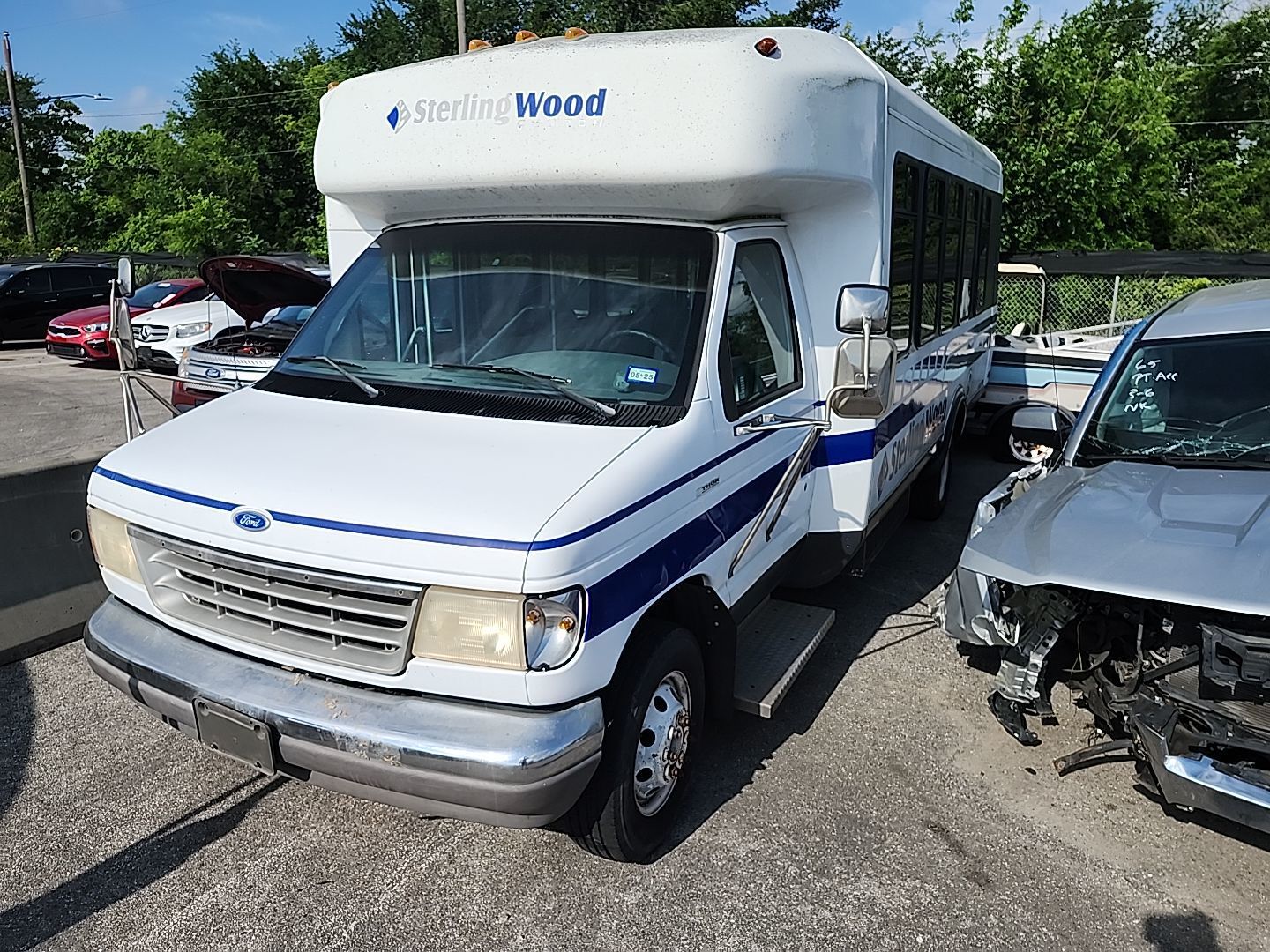 Ford E-350