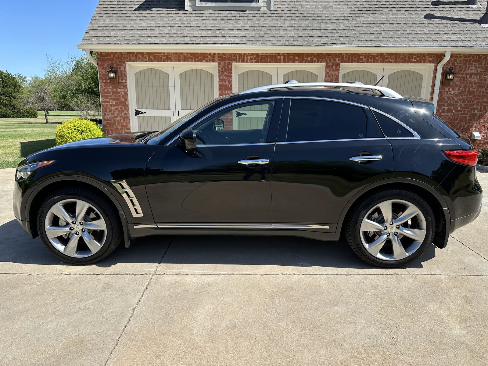 Infiniti FX50