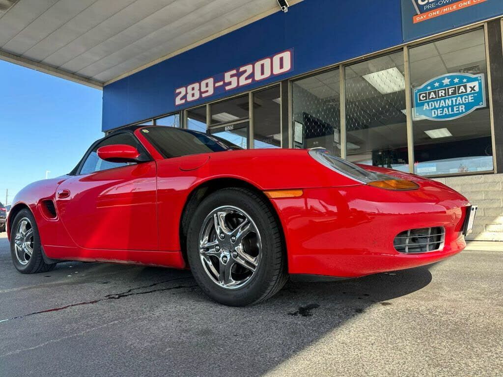 PORSCHE