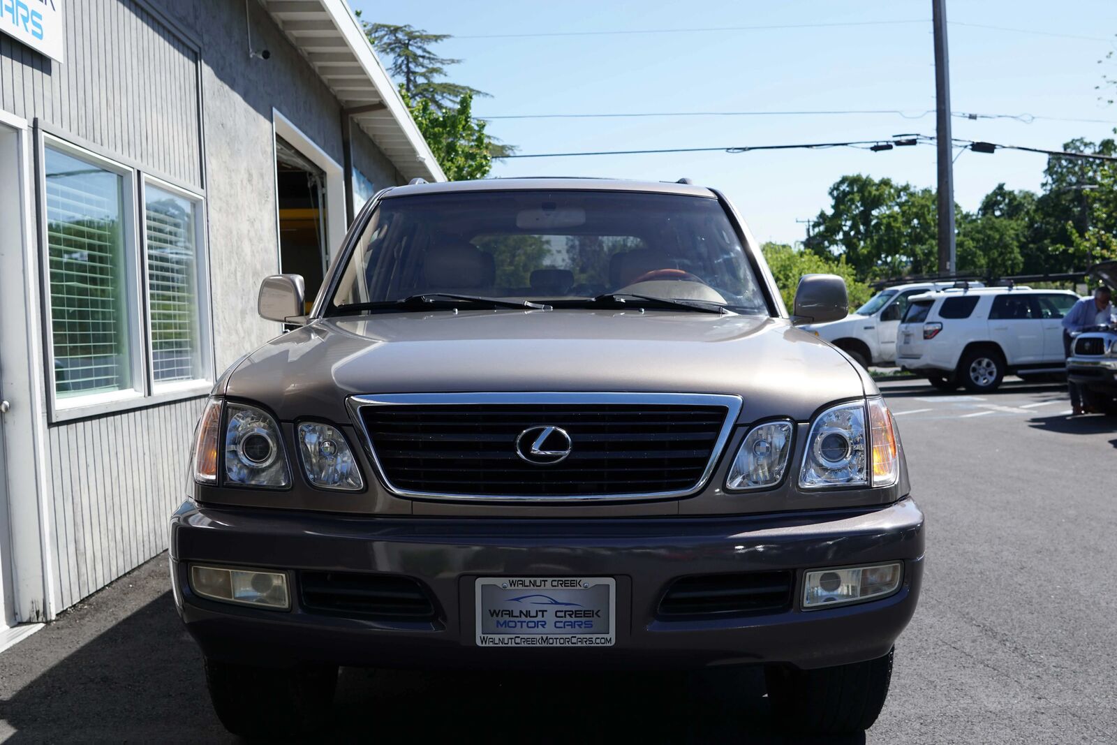 Lexus LX