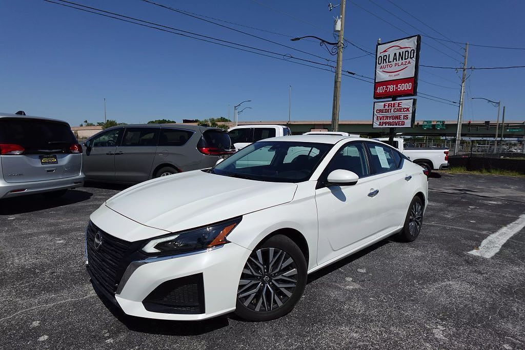 2023 NISSAN Altima