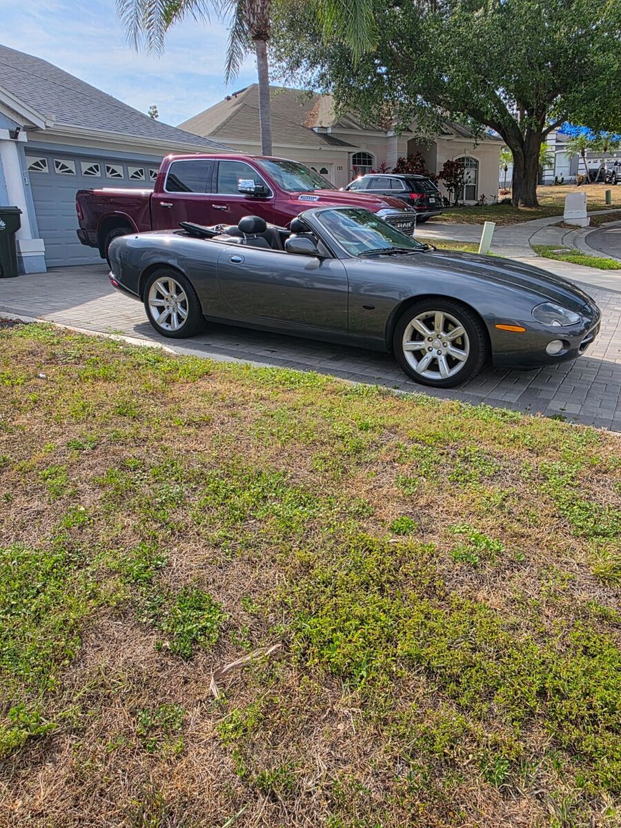 Jaguar XK8
