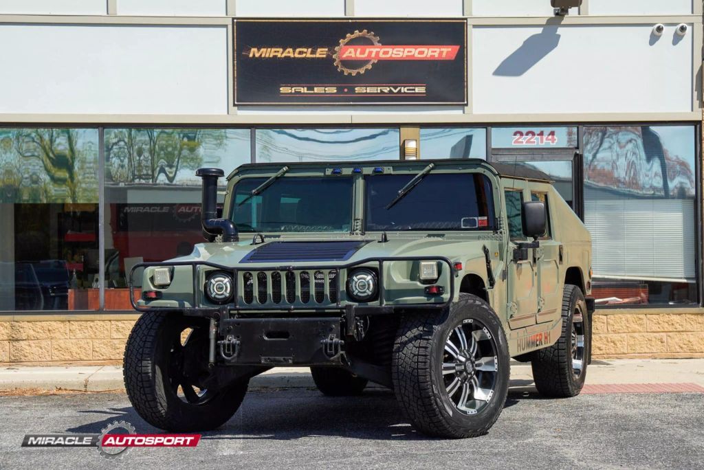 HUMMER H1
