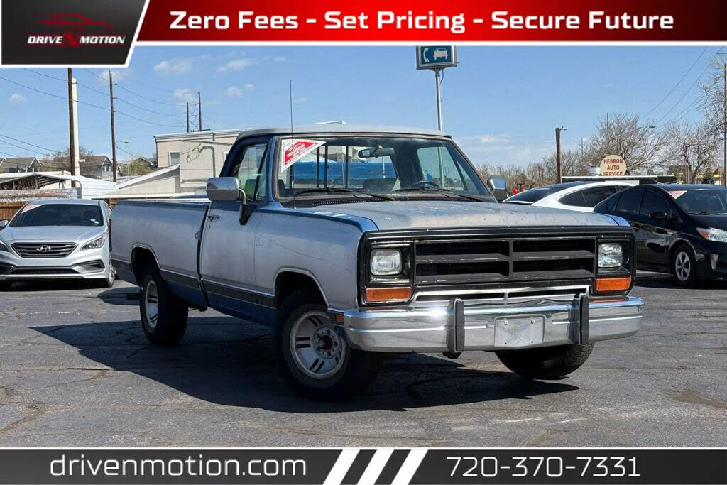 Dodge D-Series
