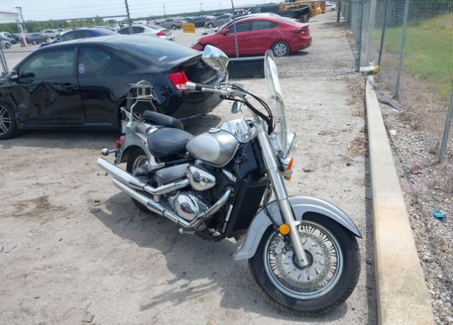 Suzuki VL800K