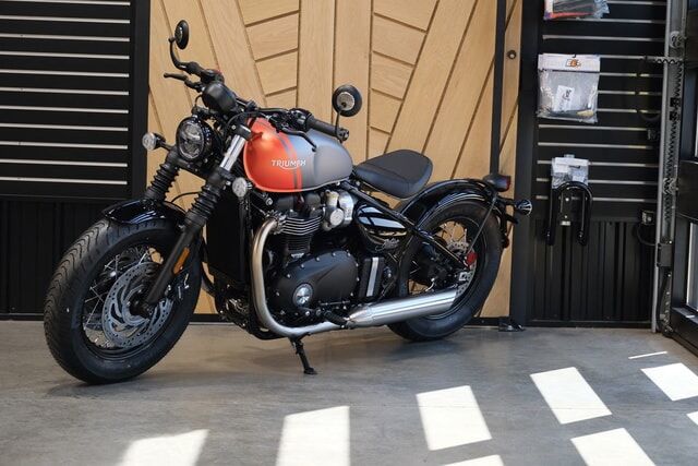 2025 TRIUMPH Bonneville