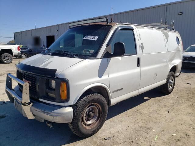GMC Savana