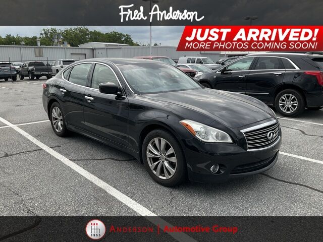 Infiniti M37