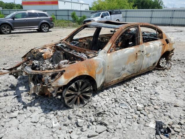 2013 HYUNDAI Genesis