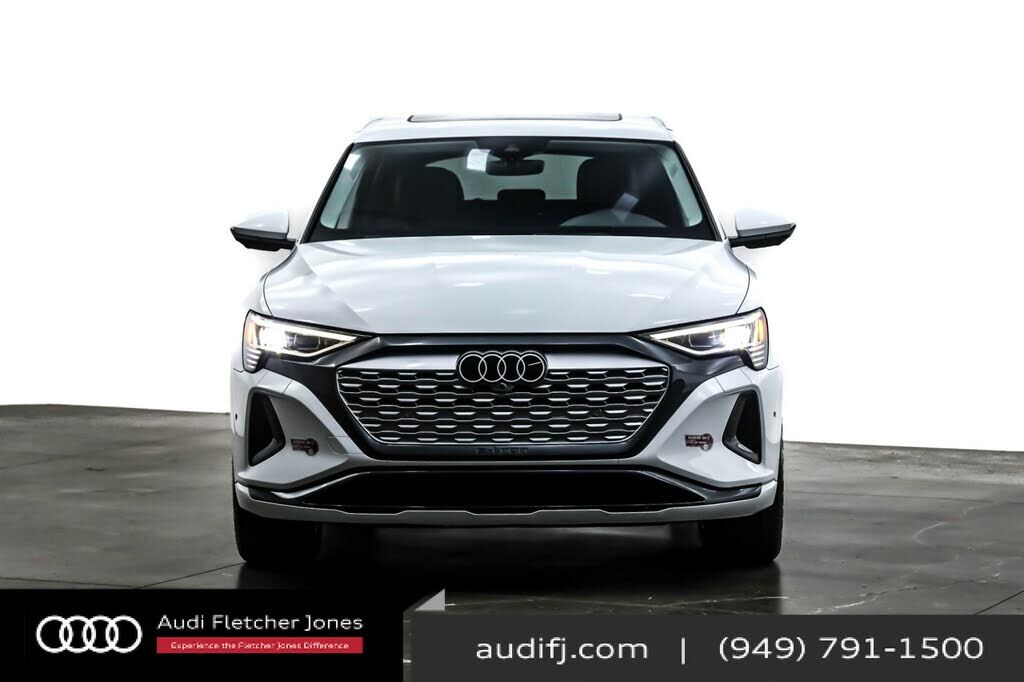 2024 Audi Q8