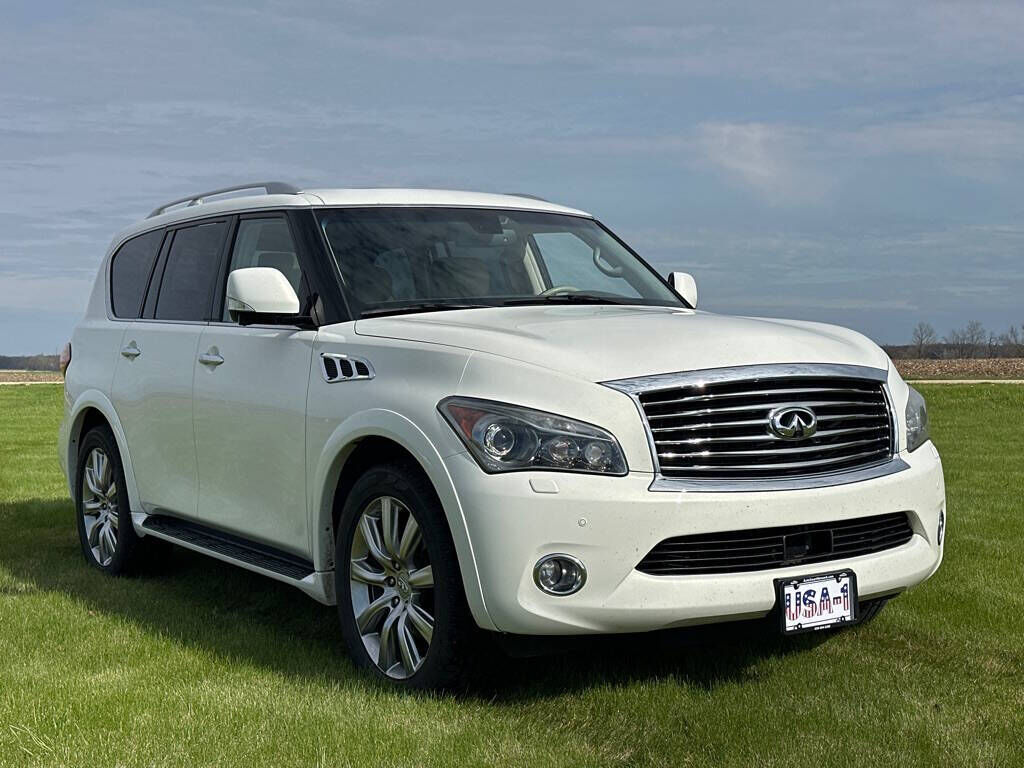 Infiniti QX56