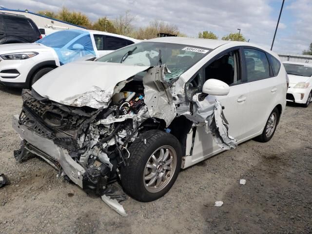 Toyota Prius V