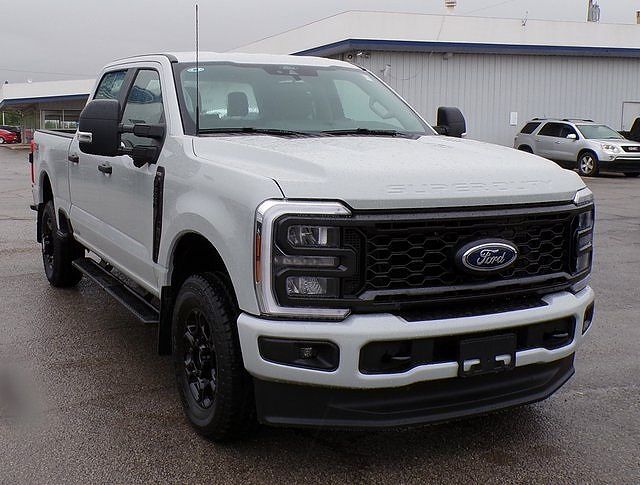 2025 FORD F-250