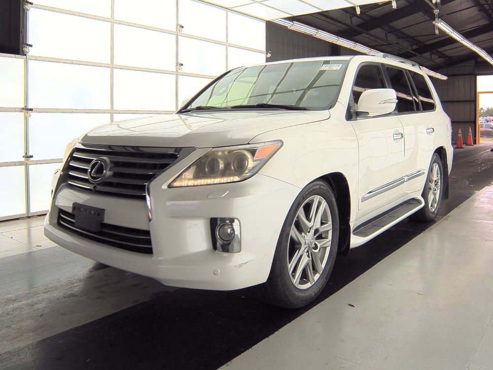 Lexus LX