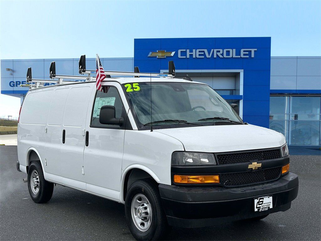 2025 CHEVROLET Express