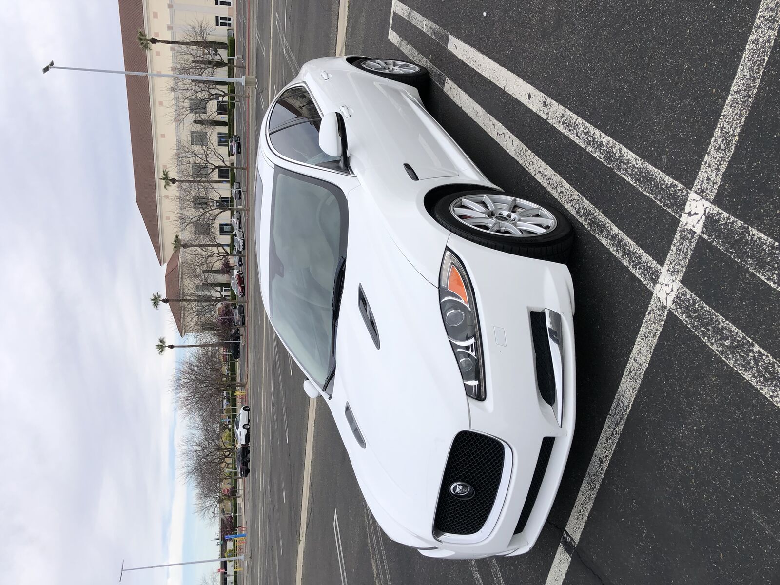 Jaguar XF