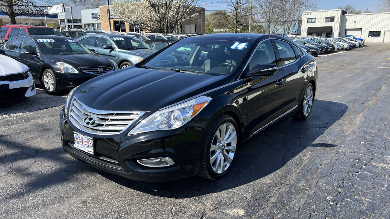 HYUNDAI