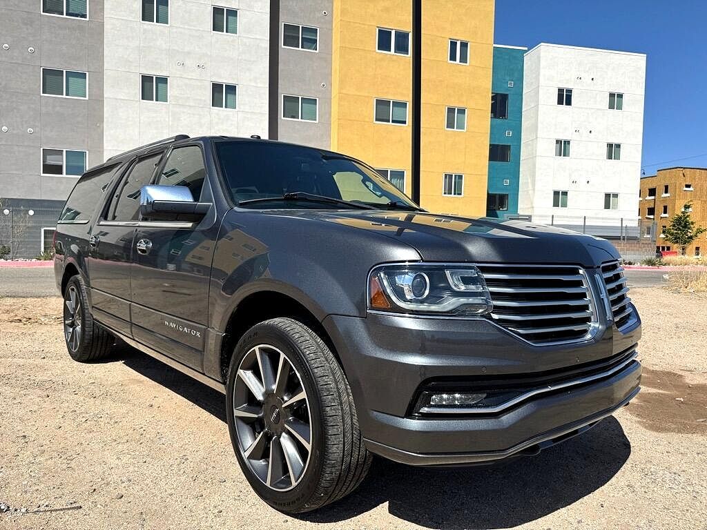 2016 LINCOLN Navigator