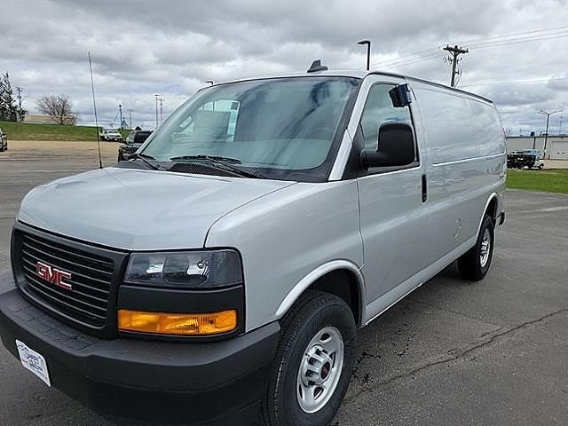 2025 GMC Savana