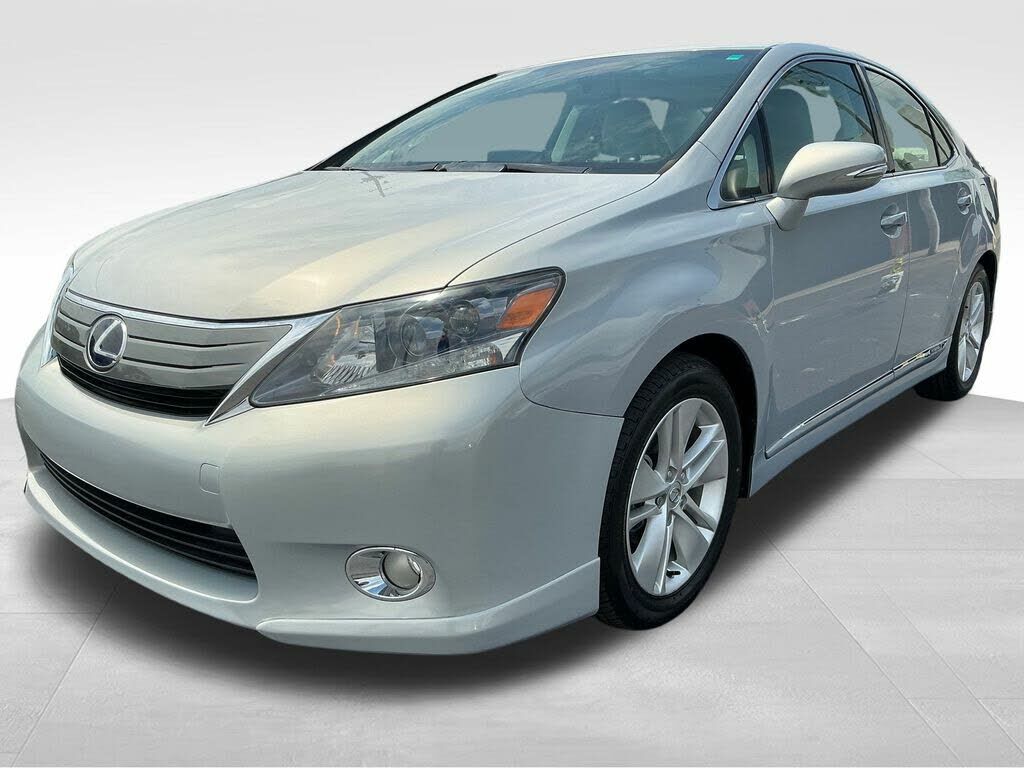 Lexus HS