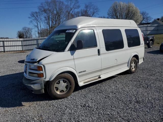 GMC Savana