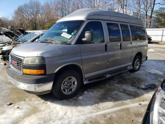 GMC Savana