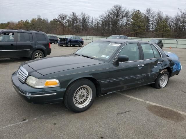 Ford Crown Victoria