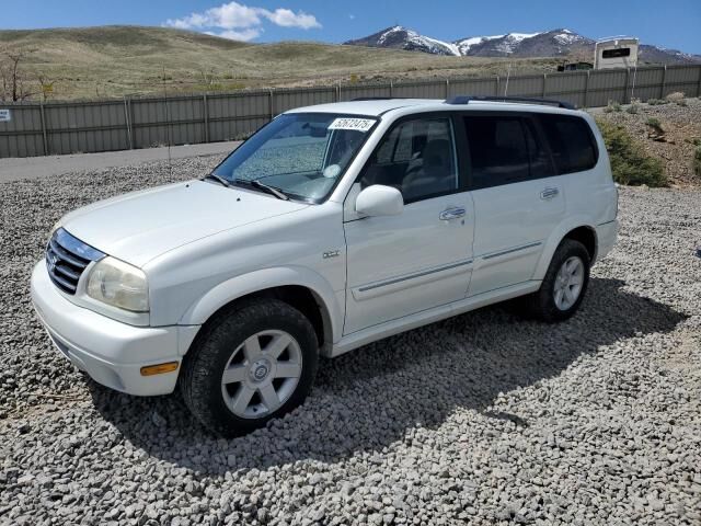 Suzuki XL7