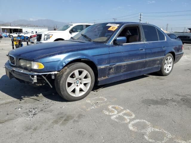 BMW 740i