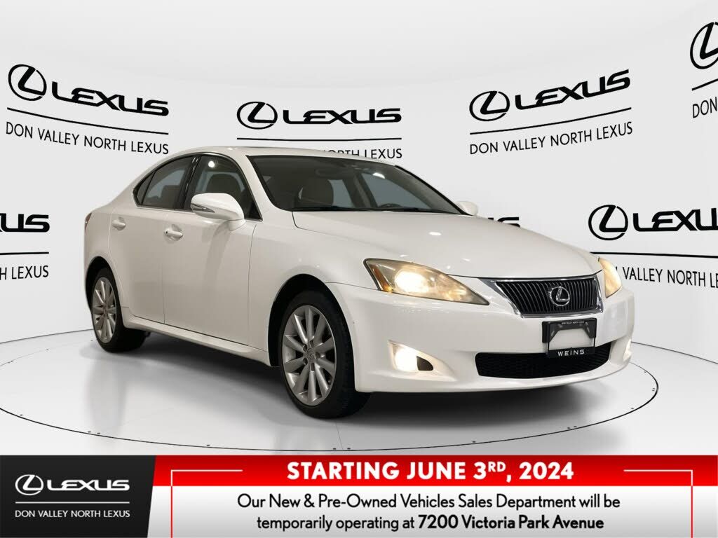 LEXUS