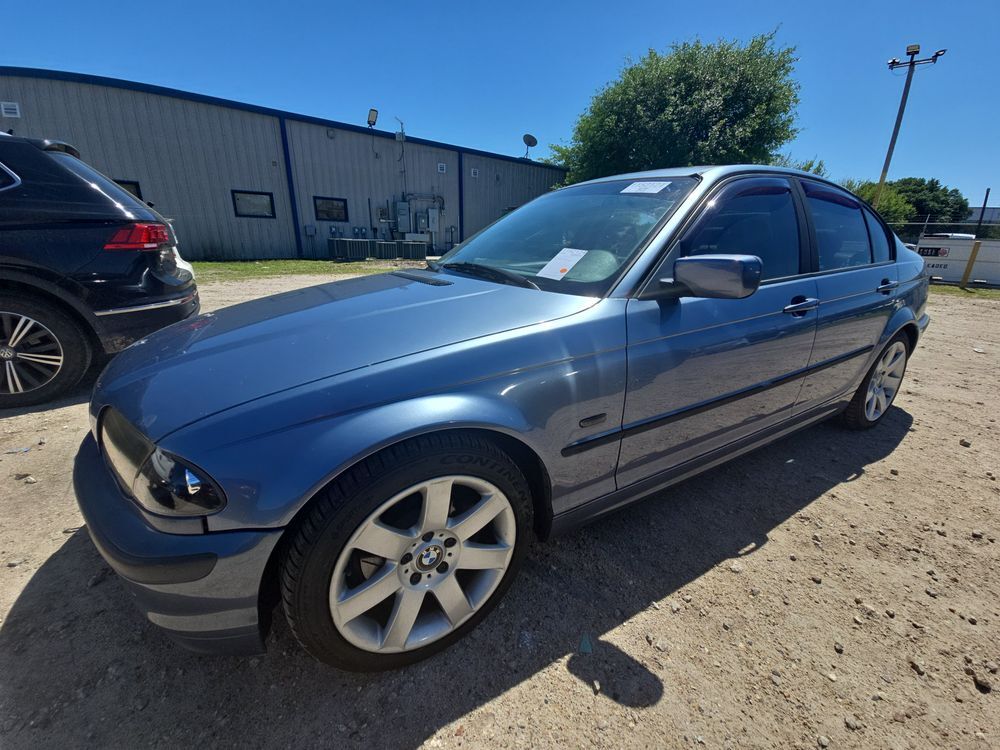 BMW 325i
