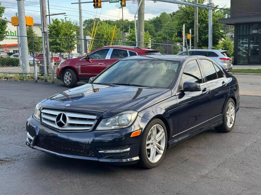 2012 MERCEDES-BENZ C-Class