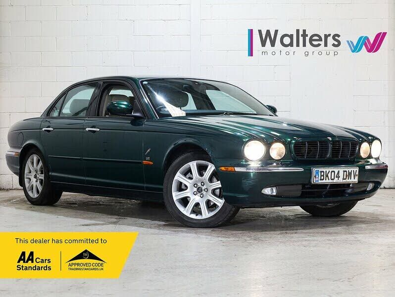 Jaguar XJR