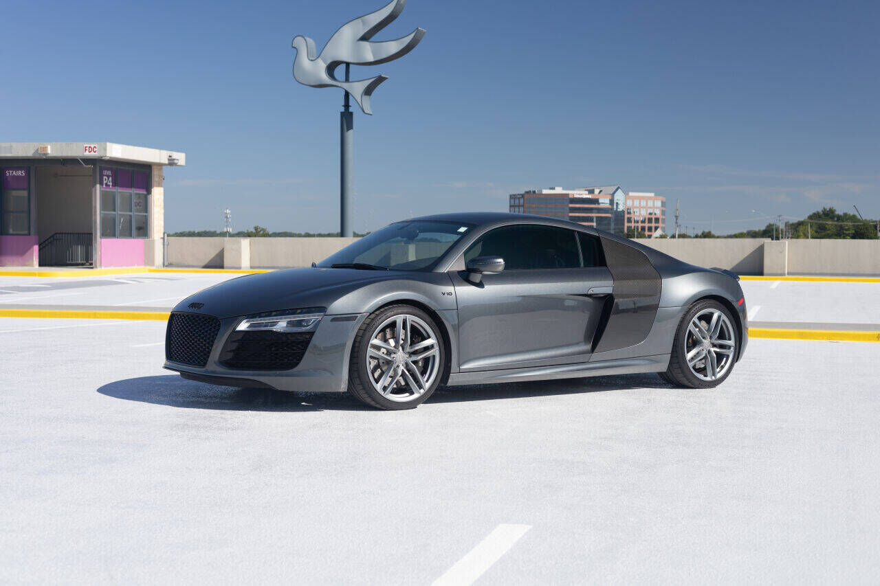 2014 AUDI R8