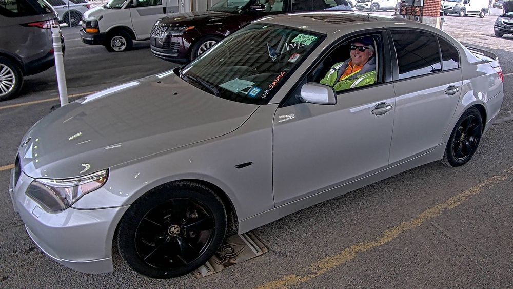BMW 530i