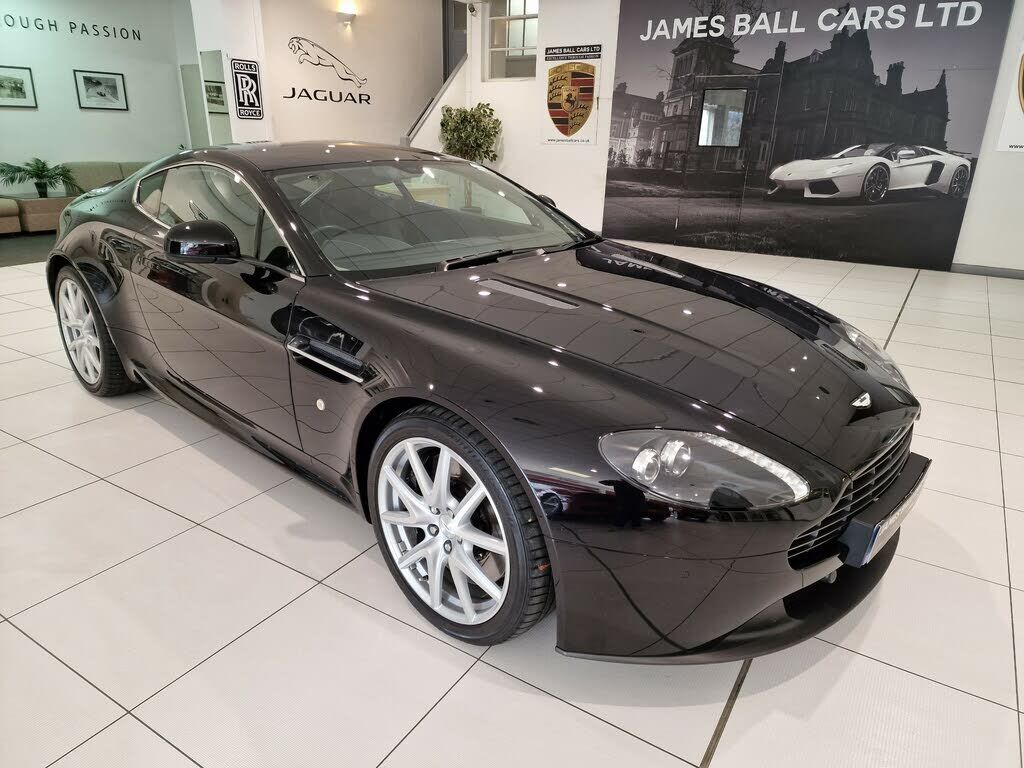 Aston Martin V8 Vantage