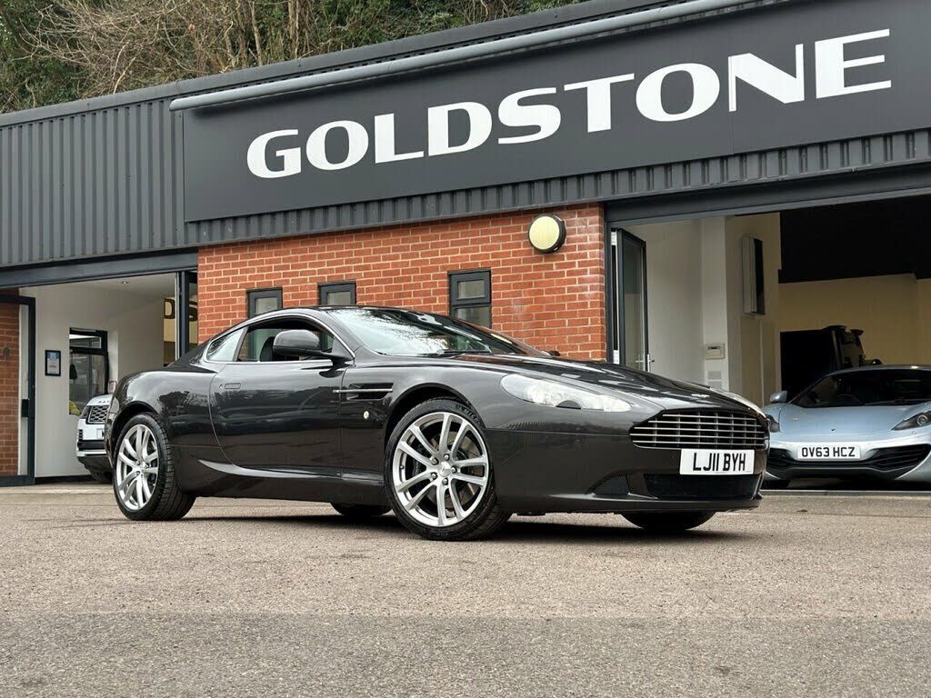 Aston Martin DB9