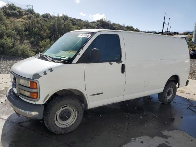 GMC Savana