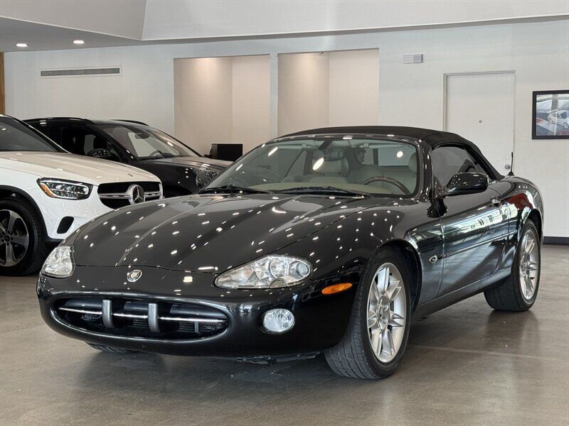 Jaguar XK8