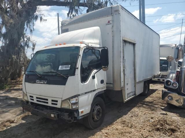 Isuzu NPR