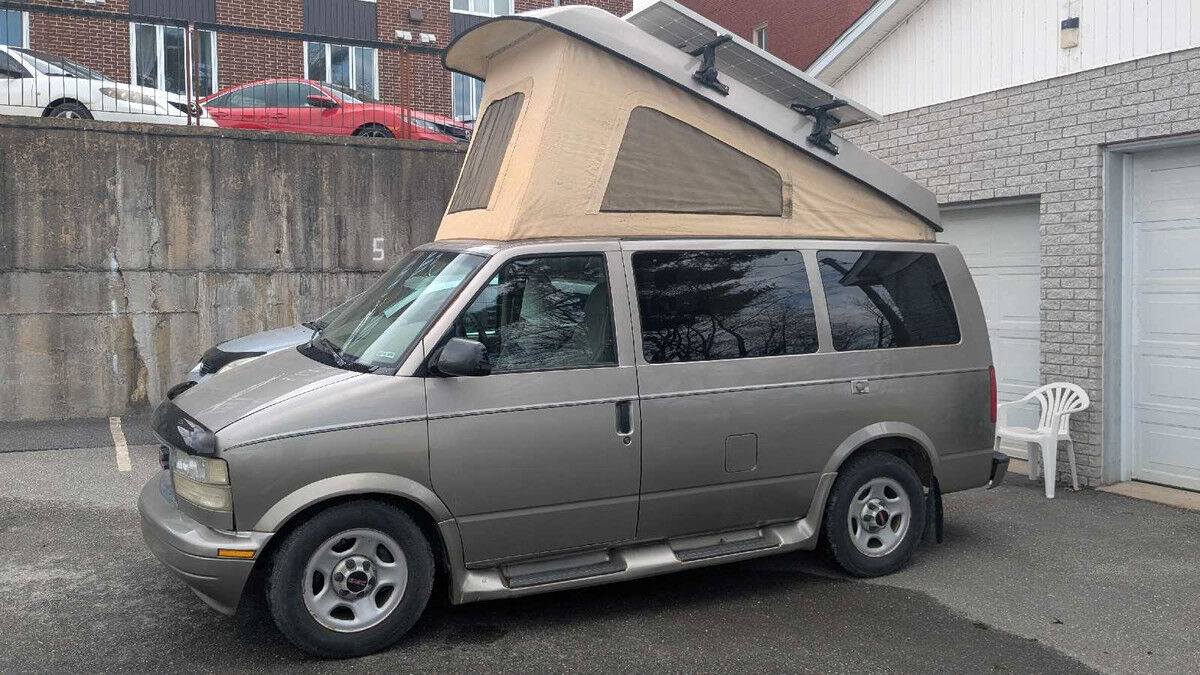 GMC Safari