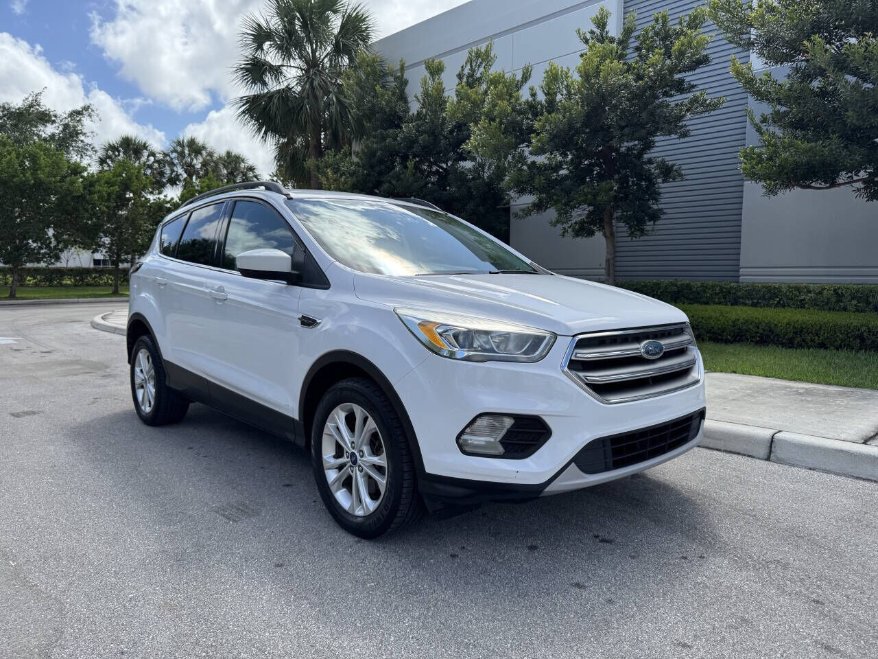 2017 FORD Escape