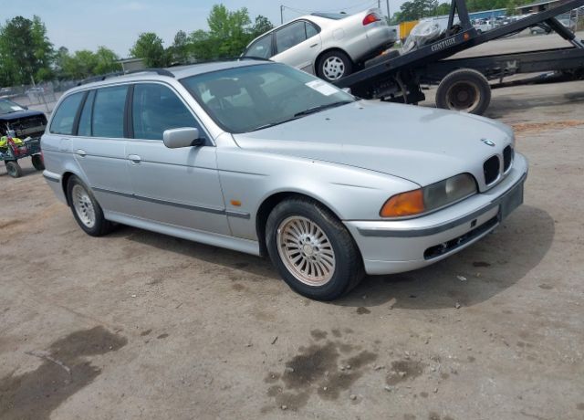 BMW 540i